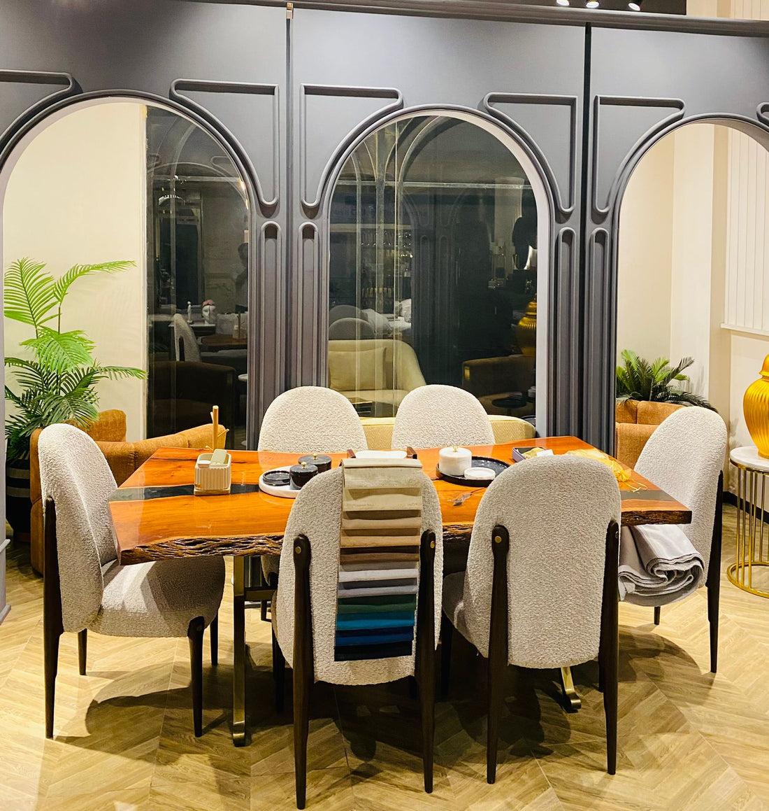 Dining Tables & chairs